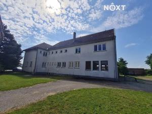 Prodej obchodního prostoru, Třeboň, Sídliště, 2921 m2