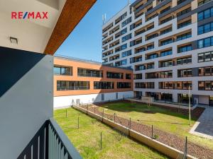 Pronájem kanceláře, Praha - Hloubětín, Poděbradská, 31 m2