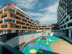 Pronájem kanceláře, Praha - Hloubětín, Poděbradská, 31 m2