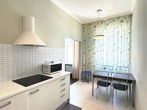 Prodej bytu 2+1, Karlovy Vary, I. P. Pavlova, 64 m2