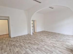 Pronájem bytu 3+1, Plzeň, Mikulášské náměstí, 100 m2