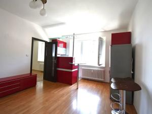 Pronájem bytu 2+kk, Praha - Žižkov, Hartigova, 36 m2