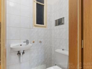 Pronájem bytu 2+kk, Praha - Vinohrady, Velehradská, 49 m2