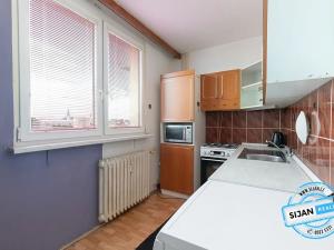 Prodej bytu 2+1, Opava, Holasická, 51 m2