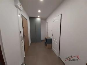 Pronájem bytu 3+kk, Praha - Kamýk, Papírníkova, 61 m2
