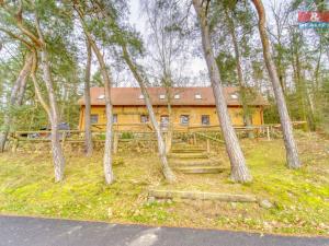 Prodej ubytování, Jesenice, U Velkého rybníka, 272 m2