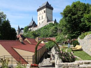 Prodej ubytování, Karlštejn, 276 m2