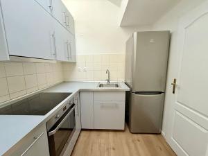 Prodej atypického bytu, Praha - Vršovice, Žitomírská, 92 m2