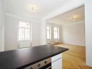 Pronájem bytu 4+1, Praha - Smíchov, Kořenského, 124 m2