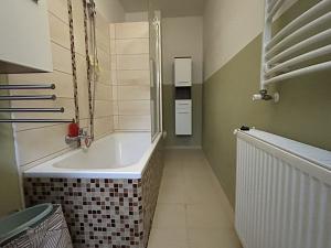 Pronájem bytu 2+1, Stříbro, 60 m2