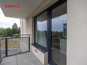 Pronájem bytu 3+kk, Praha - Strašnice, Zvěřinova, 96 m2