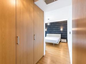 Pronájem bytu 2+kk, Praha - Žižkov, Ke kapslovně, 70 m2