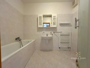 Pronájem bytu 2+1, Praha - Hostivař, U štěpu, 50 m2