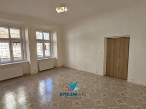 Pronájem bytu 2+1, Teplice, J. V. Sládka, 66 m2