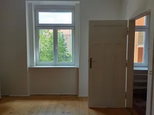 Pronájem bytu 1+kk, Praha - Holešovice, U průhonu, 27 m2