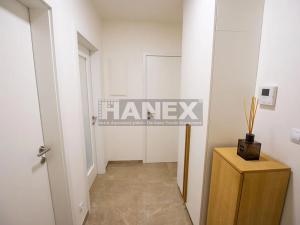Pronájem bytu 1+kk, Praha - Košíře, Česká, 48 m2