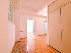 Prodej bytu 3+1, Praha - Bubeneč, Rooseveltova, 81 m2