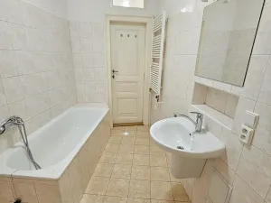 Pronájem bytu 2+1, Praha - Nové Město, Vojtěšská, 82 m2