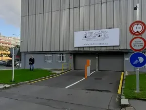 Prodej garážového stání, Praha - Podolí, Milevská, 13 m2