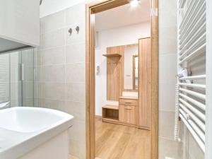 Pronájem bytu 1+1, Ostrava, Břustkova, 39 m2