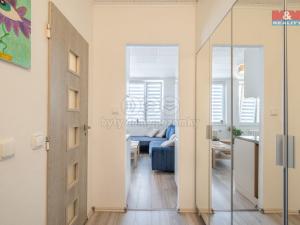 Pronájem bytu 1+kk, Kladno, Vít. Nezvala, 33 m2