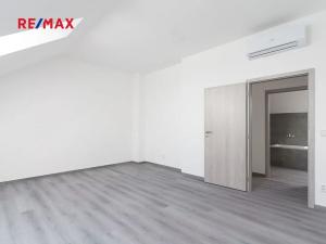 Prodej bytu 3+kk, Skorkov, 90 m2