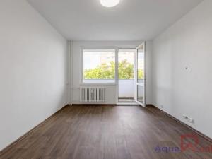 Prodej bytu 3+1, Karlovy Vary, Sibiřská, 68 m2