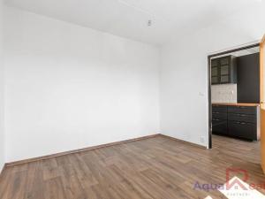 Prodej bytu 3+1, Karlovy Vary, Sibiřská, 68 m2