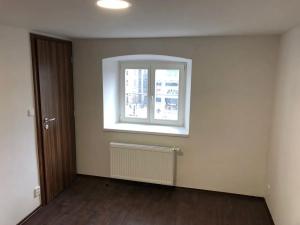 Pronájem bytu 2+kk, Liberec, nám. Soukenné, 48 m2