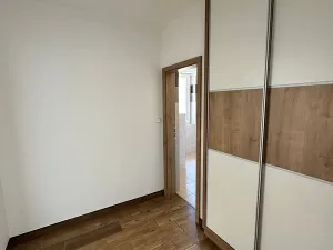 Pronájem bytu 1+kk, Děčín, Na Slatinách, 35 m2