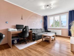 Prodej bytu 3+1, Karlovy Vary, Severní, 77 m2