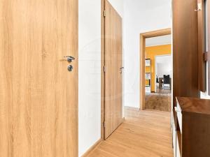Prodej bytu 3+1, Karlovy Vary, Severní, 77 m2