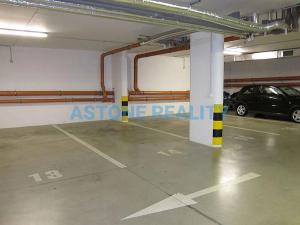 Pronájem bytu 2+kk, Praha - Smíchov, Štorkánova, 56 m2