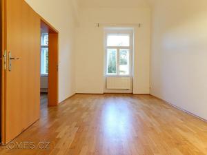 Pronájem bytu 3+kk, Praha - Nové Město, Pod Slovany, 60 m2