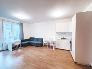 Pronájem bytu 1+kk, Praha - Čakovice, Theinova, 37 m2