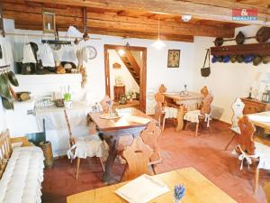 Prodej obchodního prostoru, Frýdlant nad Ostravicí - Frýdlant, Hlavní, 180 m2