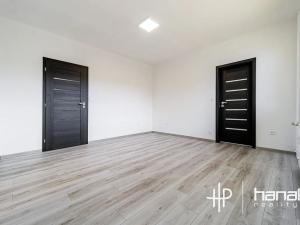Pronájem bytu 2+1, Olomouc, Rožňavská, 45 m2