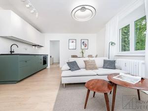 Prodej bytu 4+kk, Praha - Strašnice, Černokostelecká, 68 m2