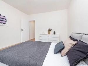 Prodej bytu 4+kk, Praha - Strašnice, Černokostelecká, 68 m2