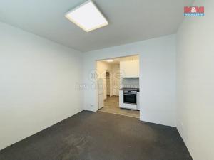 Pronájem bytu 1+kk, Zlín, Bratří Jaroňků, 28 m2