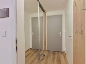 Pronájem bytu 2+kk, Brno, Bystrcká, 56 m2