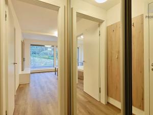 Pronájem bytu 2+kk, Brno, Bystrcká, 56 m2