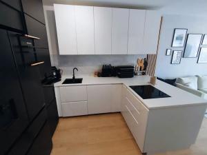 Prodej bytu 2+kk, Praha - Dolní Měcholupy, Honzíkova, 54 m2