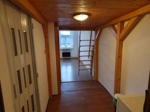 Pronájem bytu 1+kk, Dvůr Králové nad Labem, Bezručova, 32 m2