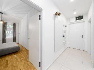 Pronájem bytu 2+kk, Praha - Libeň, Lihovarská, 71 m2