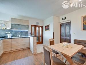 Prodej vícegeneračního domu, Horní Loučky, 370 m2