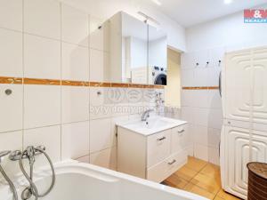 Prodej bytu 3+1, Chomutov, Březenecká, 72 m2