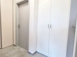 Pronájem bytu 2+kk, Praha - Kamýk, Lojovická, 49 m2