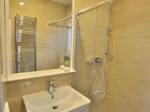Pronájem bytu 2+kk, Praha - Staré Město, Národní, 54 m2