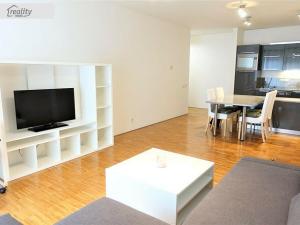 Pronájem bytu 2+kk, Praha - Žižkov, Prokopova, 62 m2